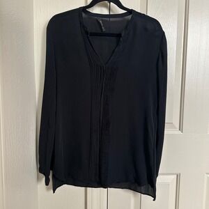 ETRO Italy Black Pintuck Pleated V-Neck Silk Blouse Long Sleeve 42 US Small